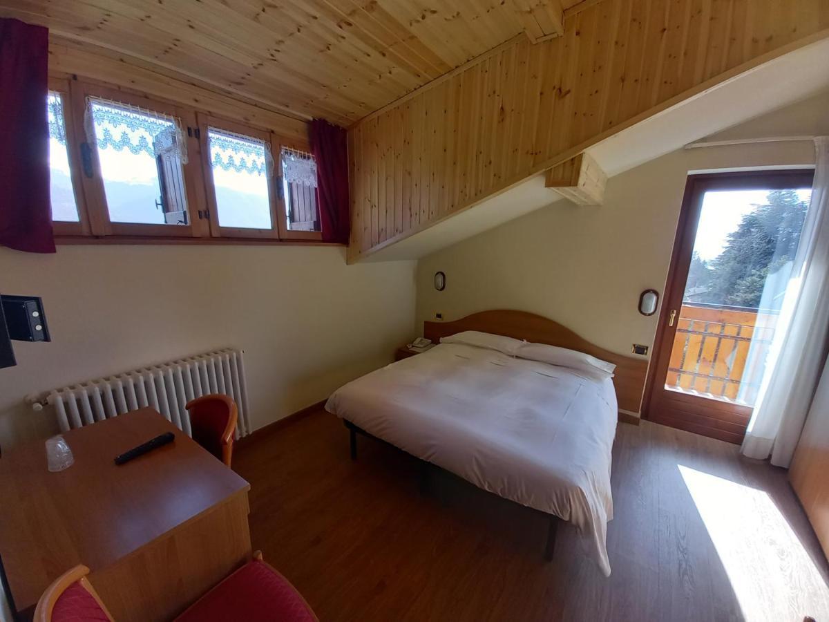 Hotel Prealpi Кастьоне-делла-Презолана Экстерьер фото