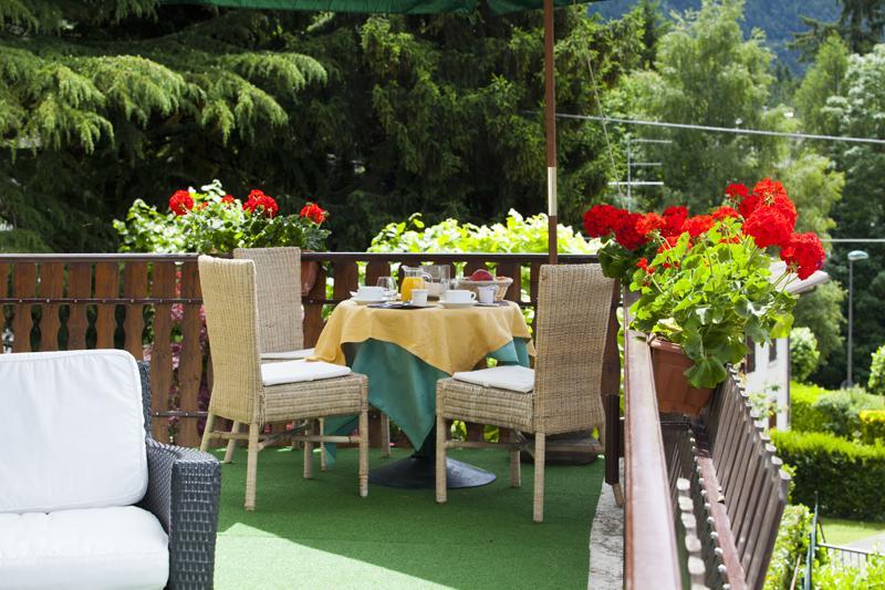 Hotel Prealpi Кастьоне-делла-Презолана Экстерьер фото